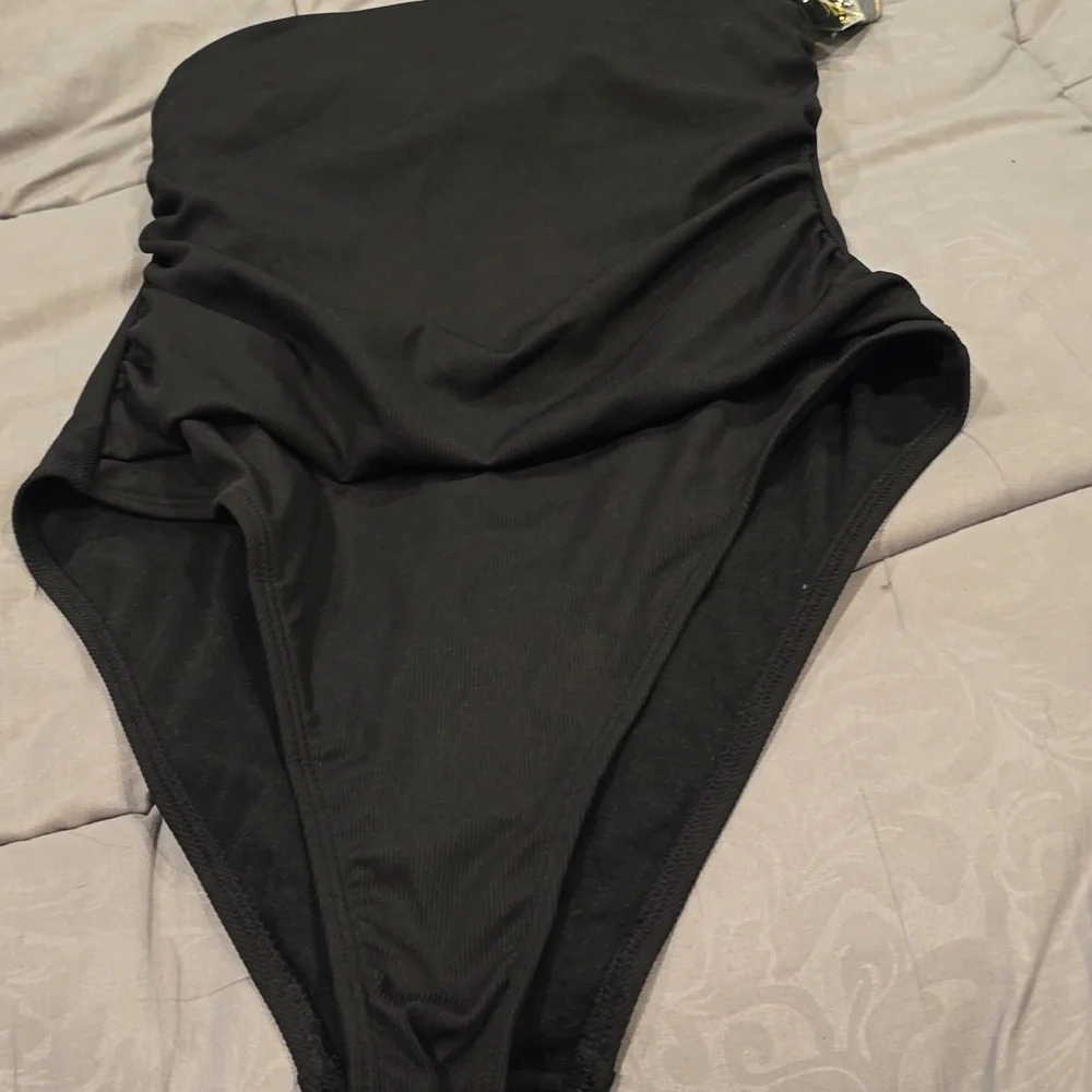 ❤️10/$40 new shade and shore one piece swimsuit Nwot